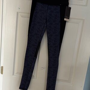 CALIA by Carrie Underwood Black and Blue Patterned Leggings